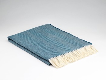 BLANKET SUPERSOFT LAMBSWOOL - SPOTTED KINGFISHER